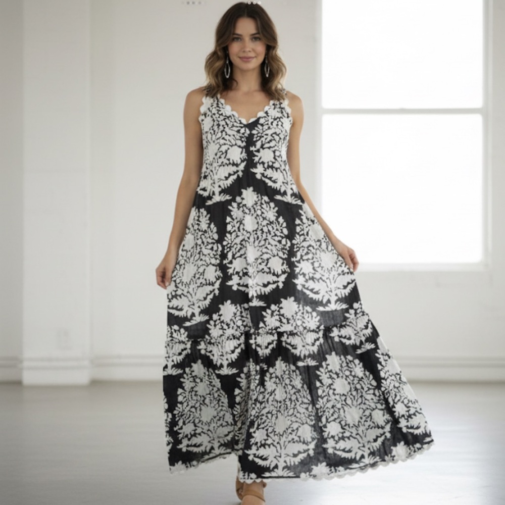 Juliet Dunn Black and White Indian Block Print Cotton Tiered Maxi Dress OS